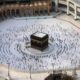 arrestations après l’accrochage d’un tableau de Kaaba avec un arc-en-ciel