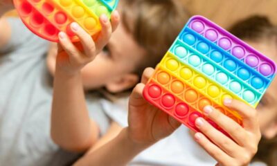 jouets aux couleurs LGBT